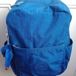 Kipling bag pack like new!!